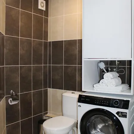 Royal Palm Moira's In *