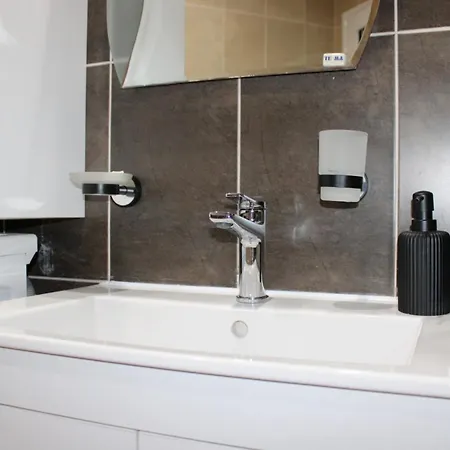 Royal Palm Moira's In スヴェティ・ヴラス