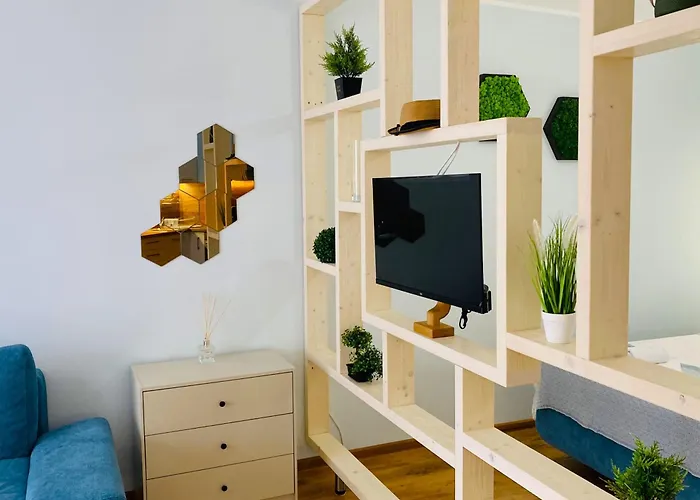 Апартаменты Royal Palm Moira's In *